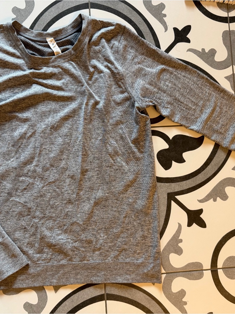 lululemon athletica Heathered Gray Swiftly Tech long sleeve